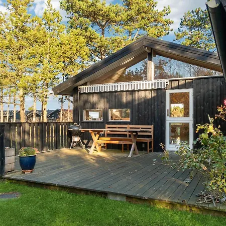 Holiday home Beautiful In Samso With Kitchen