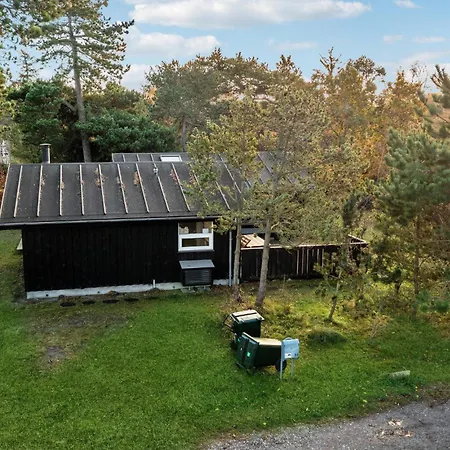 Beautiful In Samso With Kitchen Feriehus