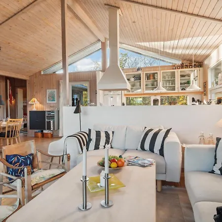 Holiday home Beautiful In Samso With Kitchen